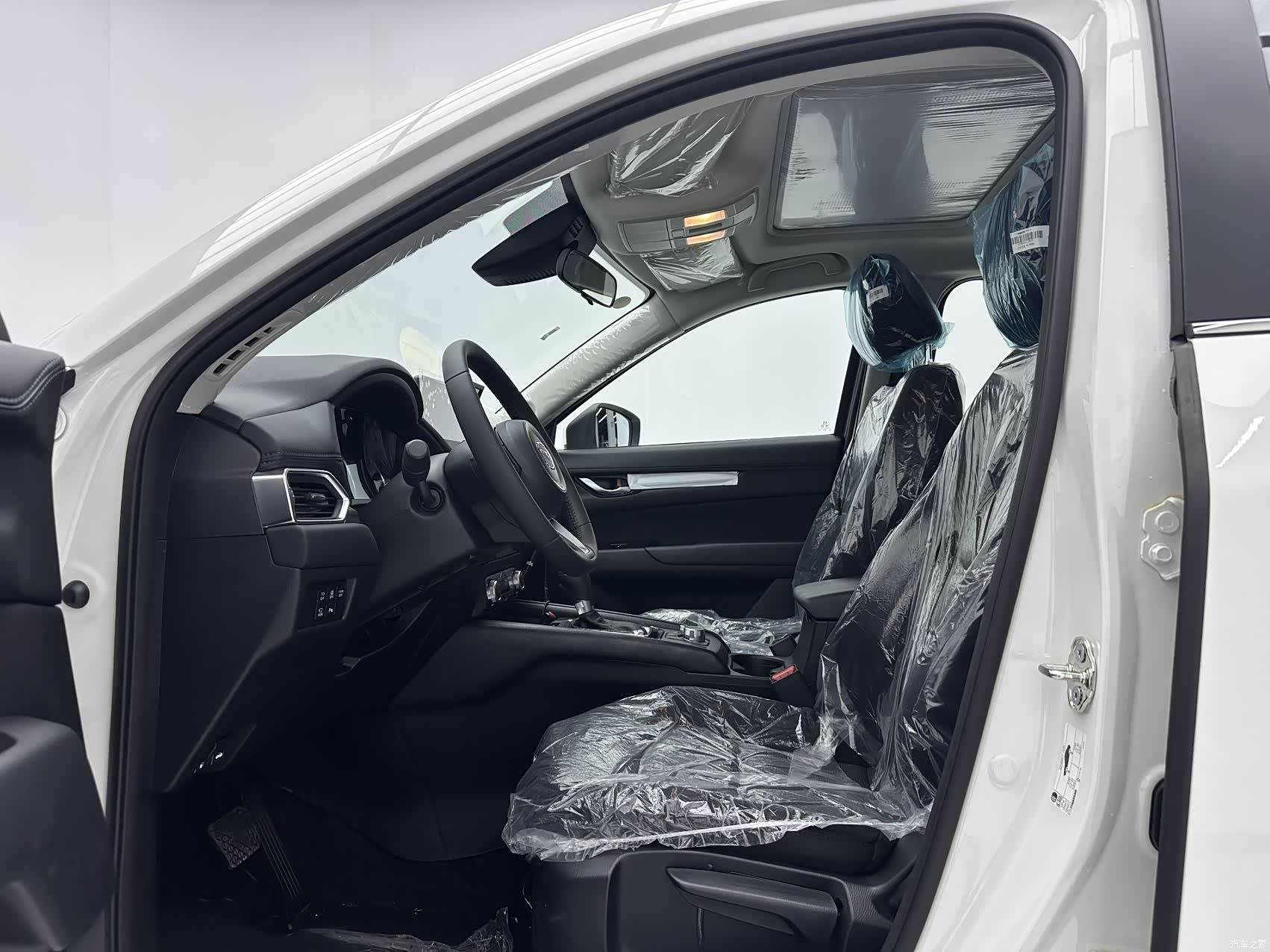 Mazda CX-5, 2026 все фото
