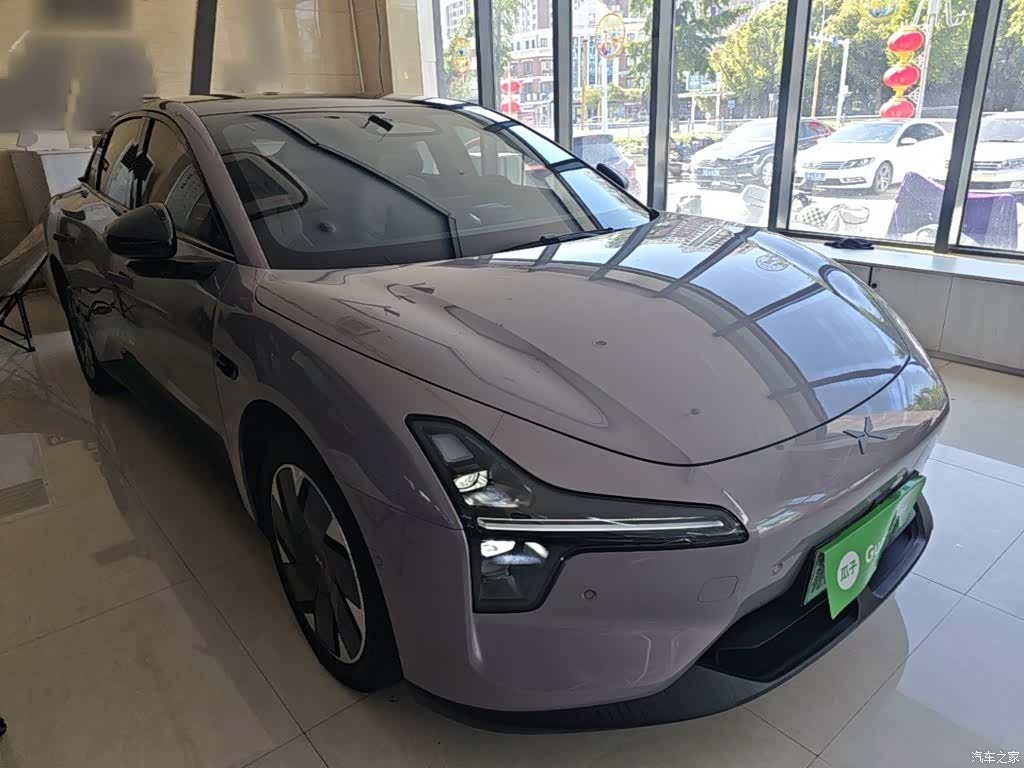 Xpeng Mona M03, 2025 4