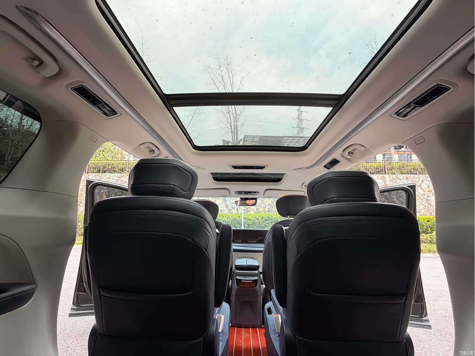 Maxus G90, 2023 39
