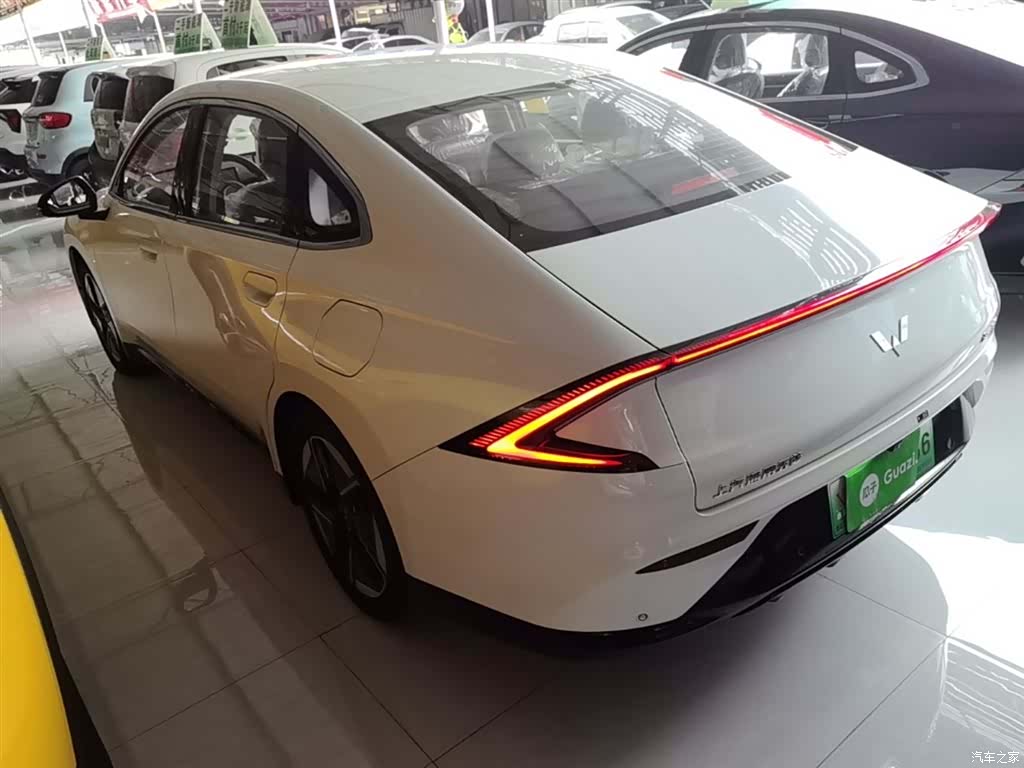 Wuling Starlight, 2026 все фото
