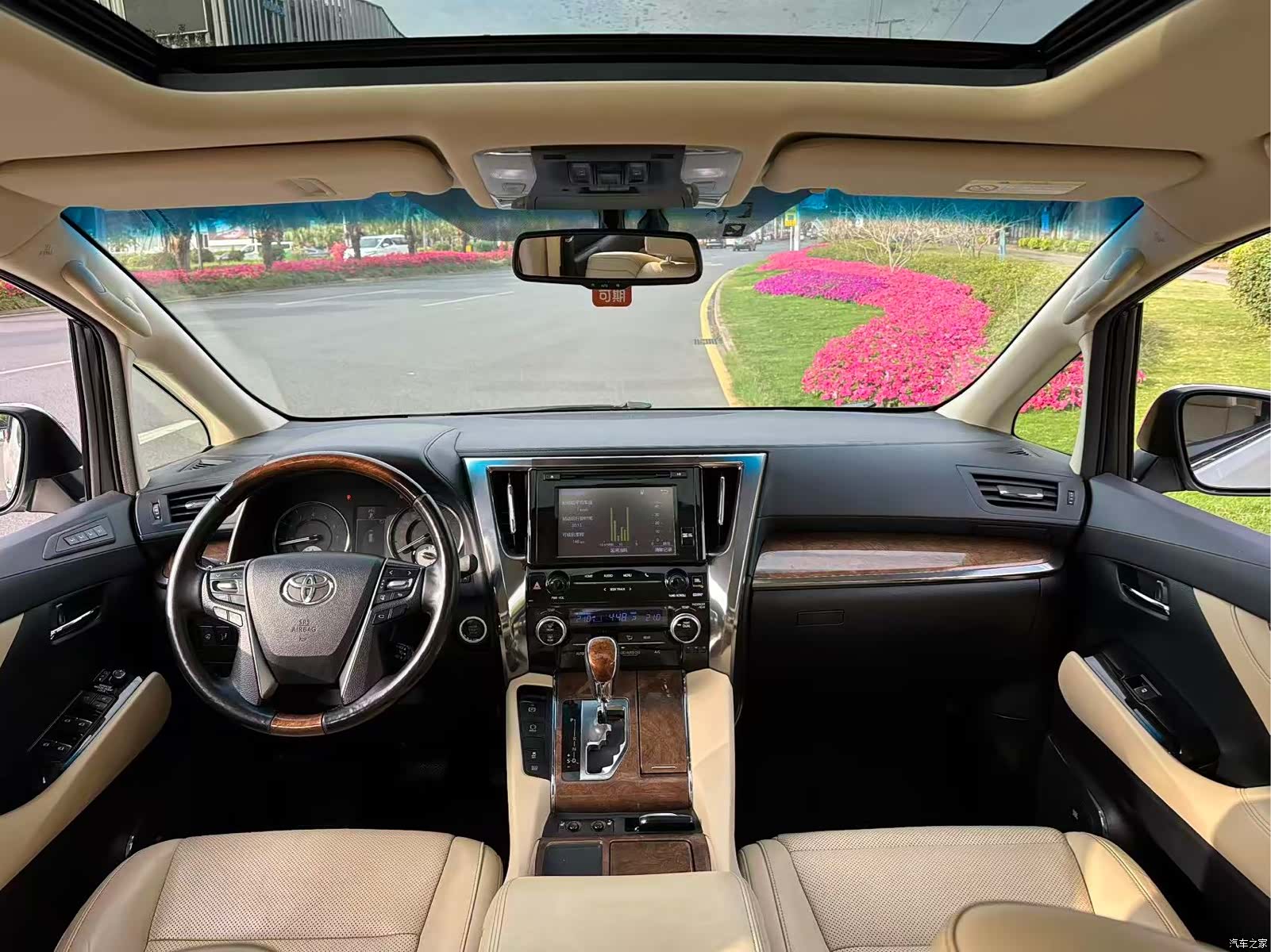 Toyota Alphard, 2017 14