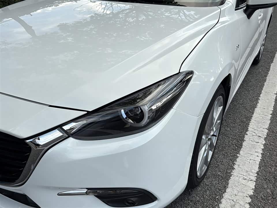 Mazda 3 Angkesaila