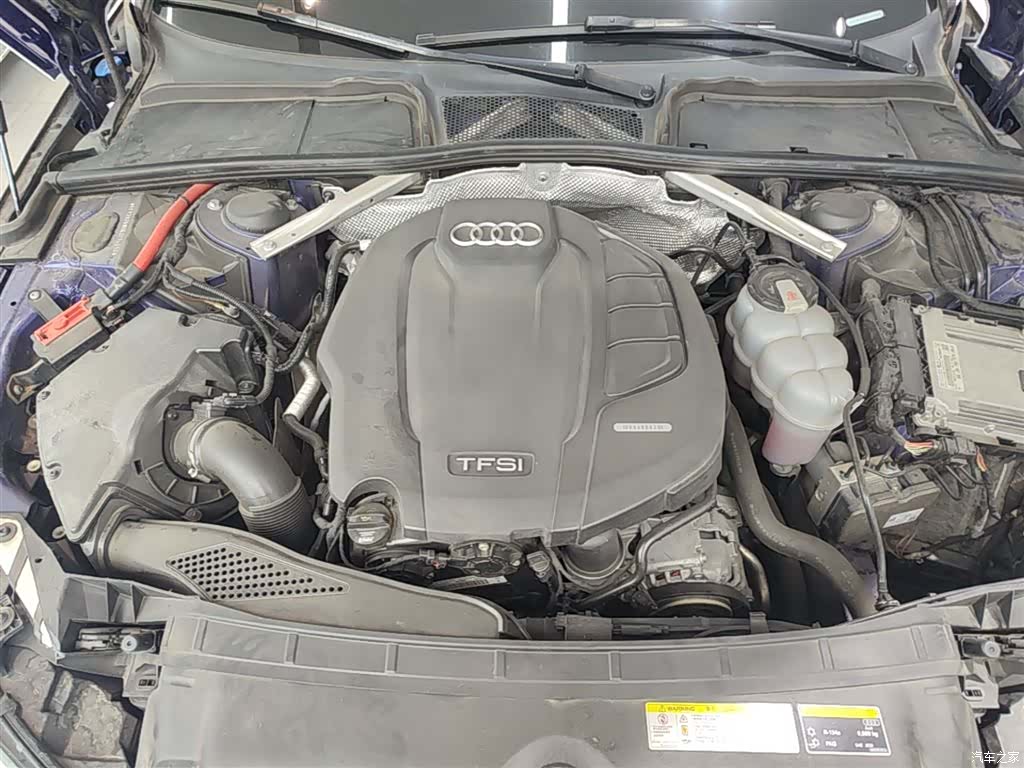 Audi A4L, 2019 20