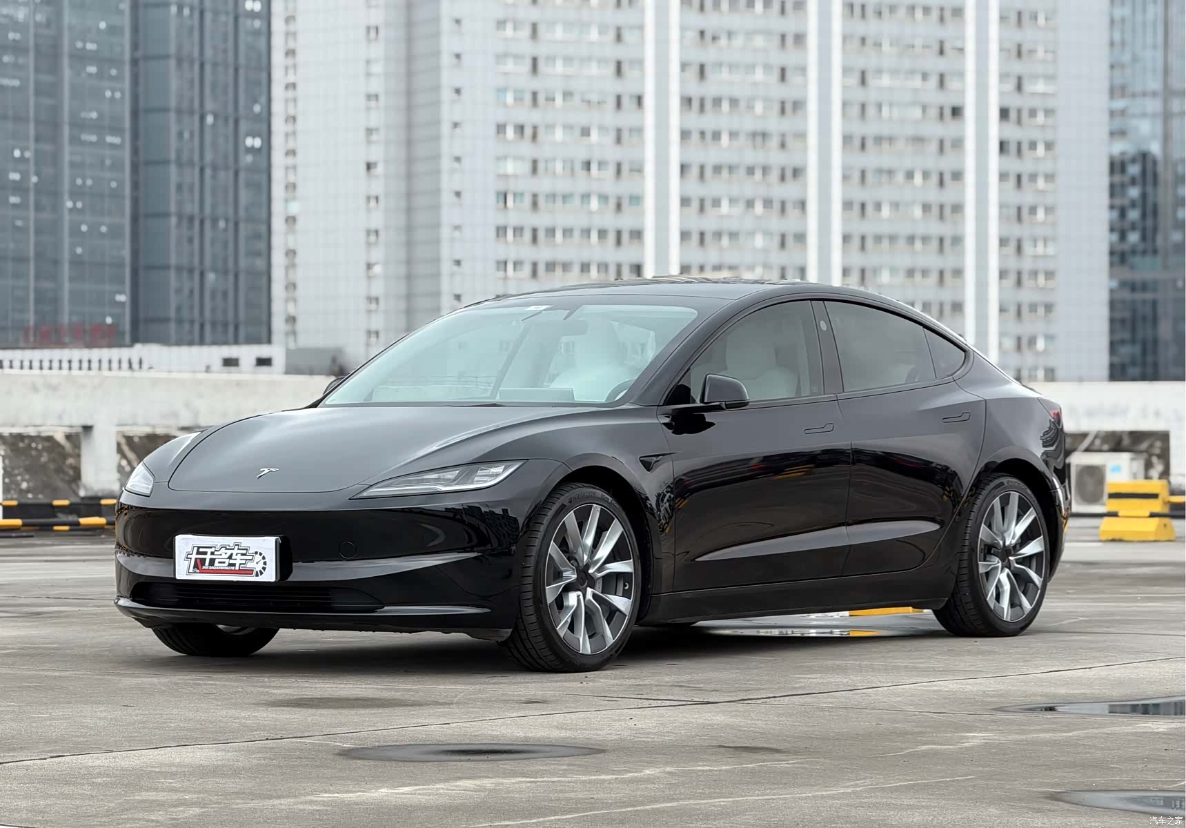 Tesla Model 3, 2024 1