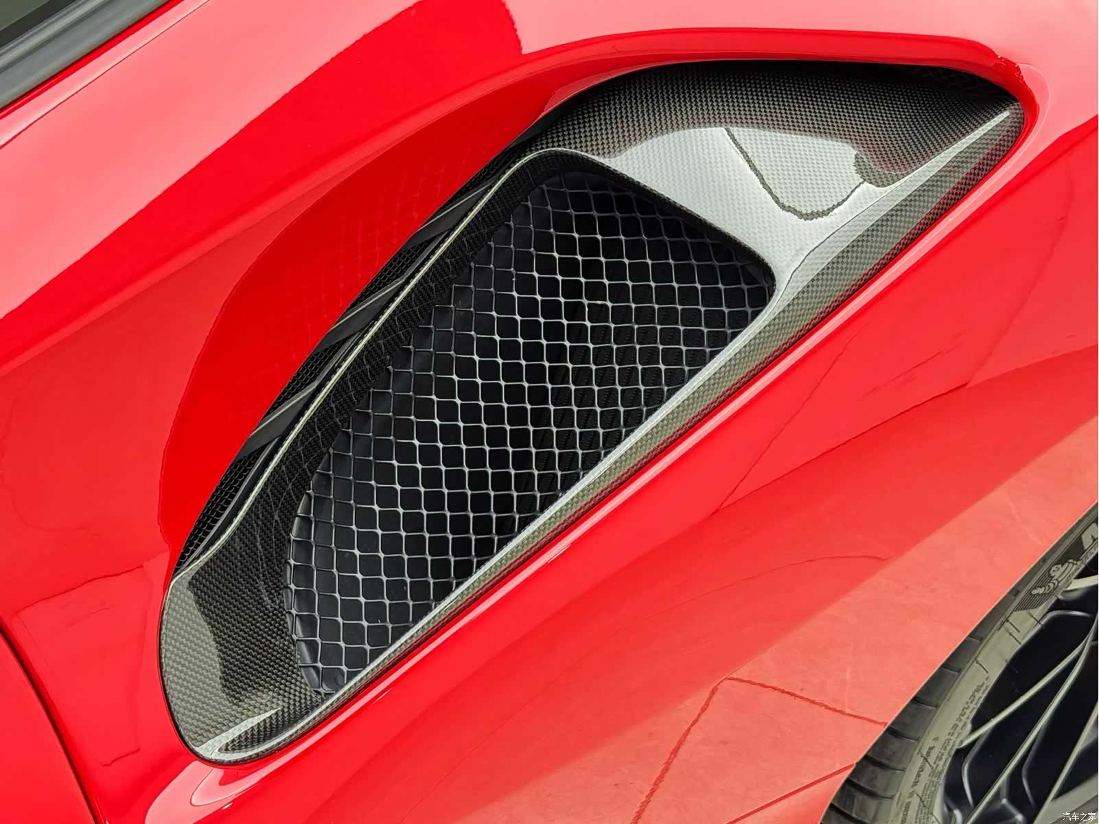 Ferrari 488, 2019 19