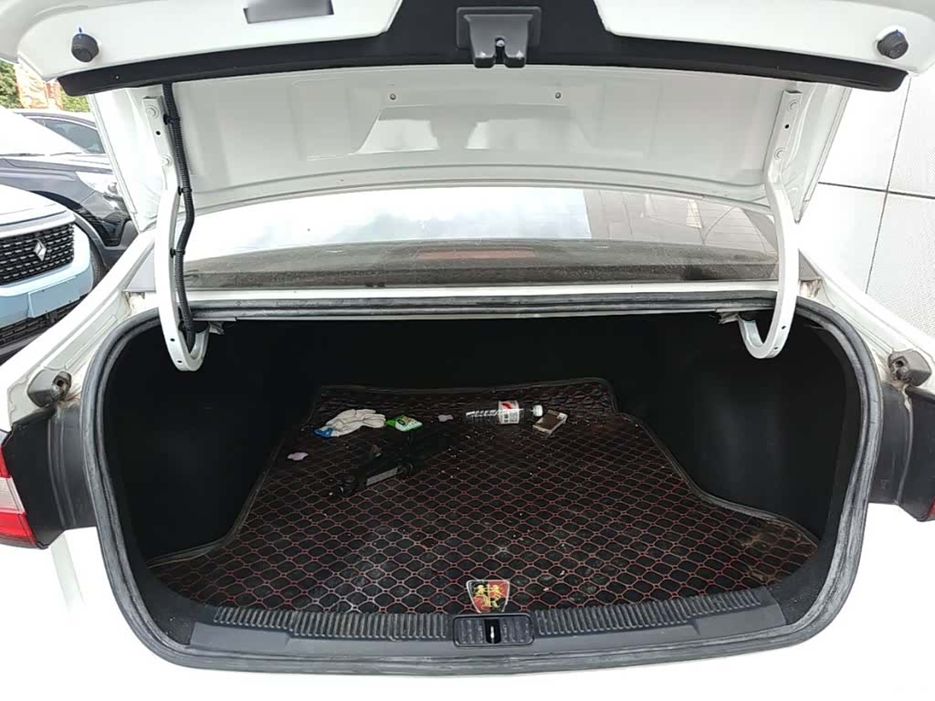 Roewe i5, 2019 19