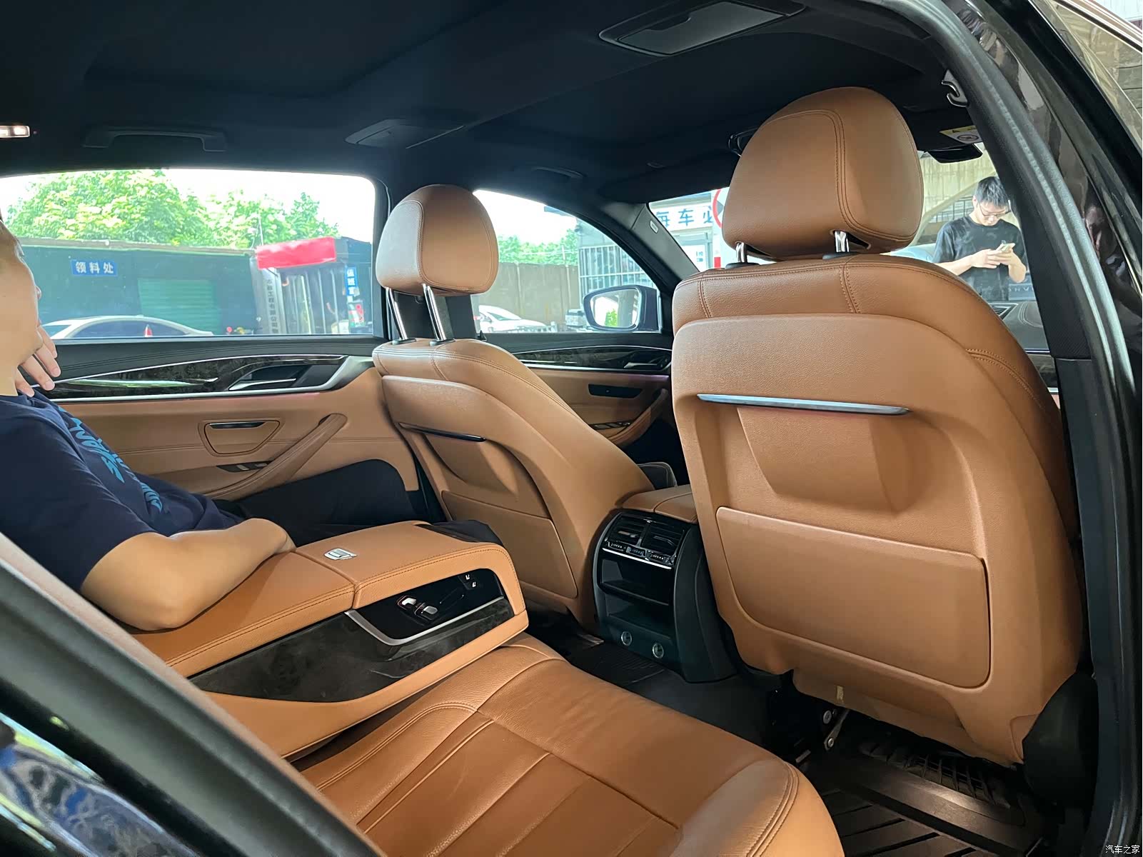 BMW 5 Series, 2019 все фото