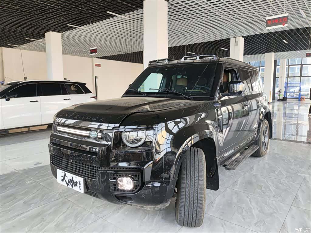 Land Rover Defender, 2025 1