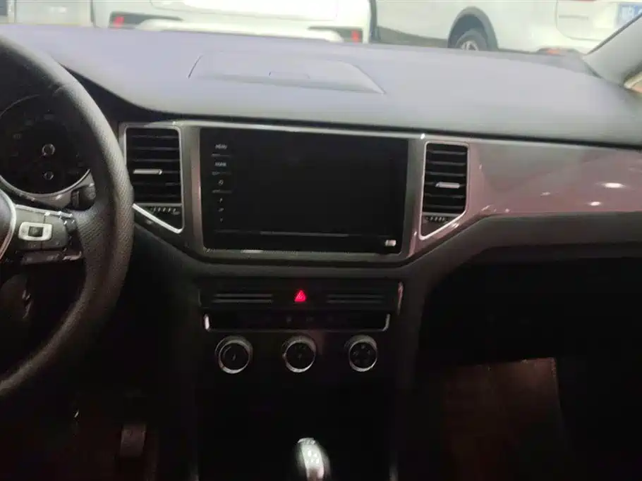 Volkswagen Golf*Jiayu