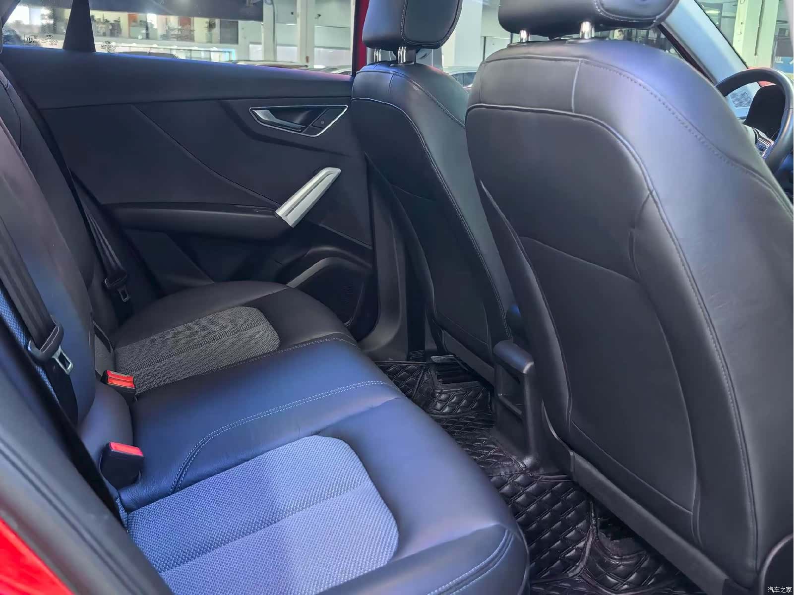 Audi Q2L, 2020 7