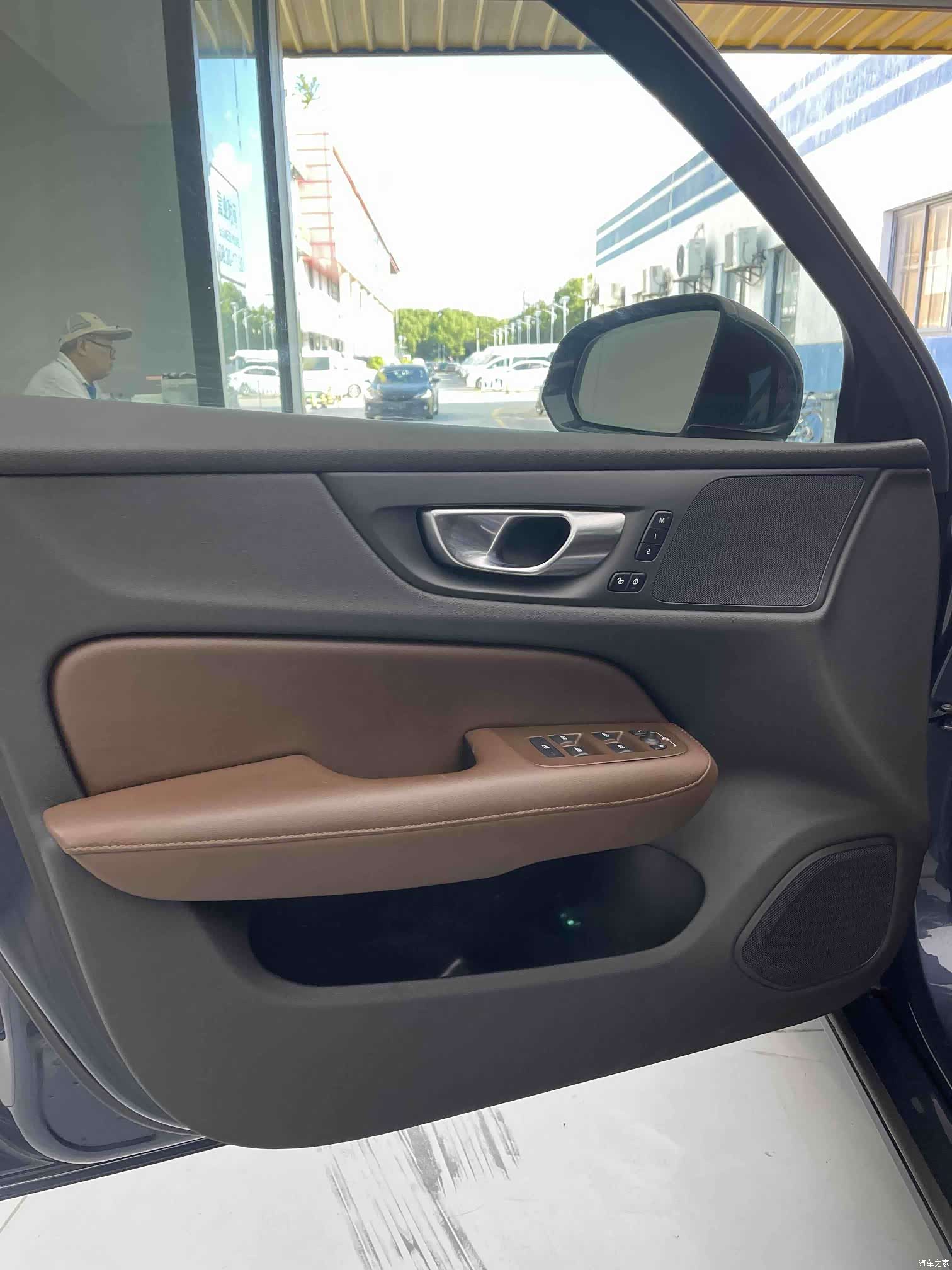 Volvo S60, 2023 26