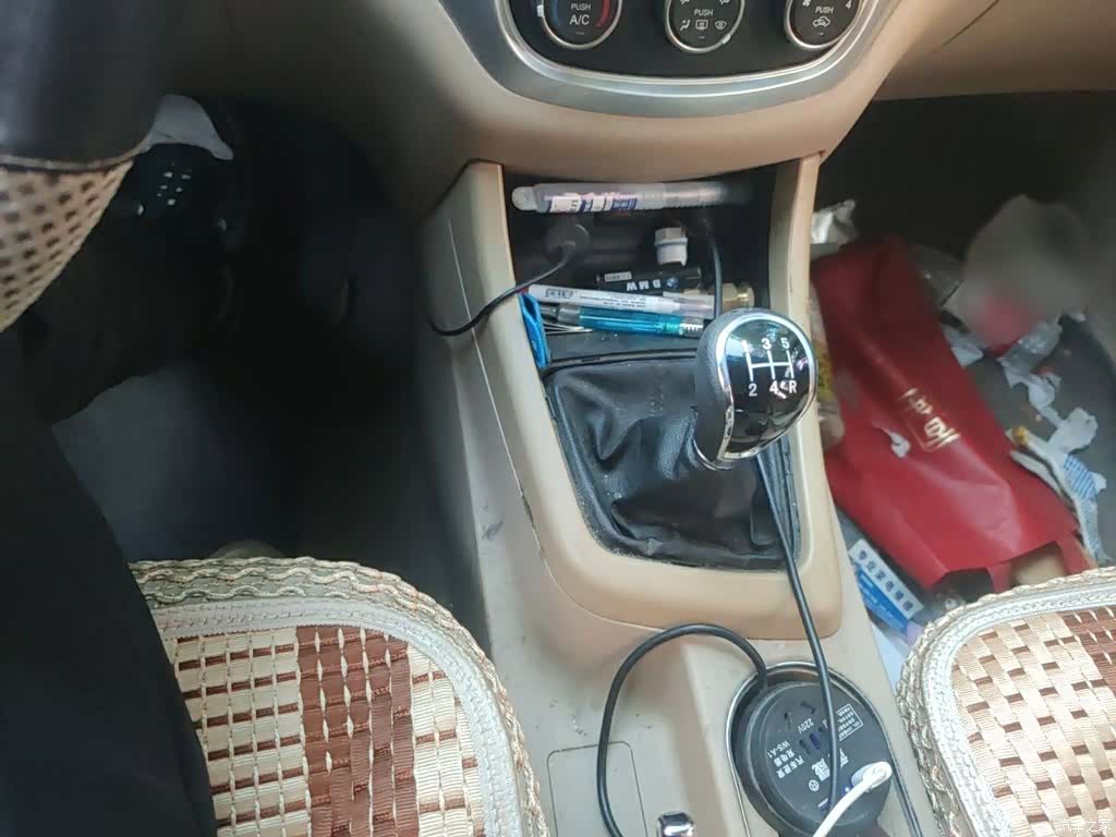 Wuling 730, 2015 7