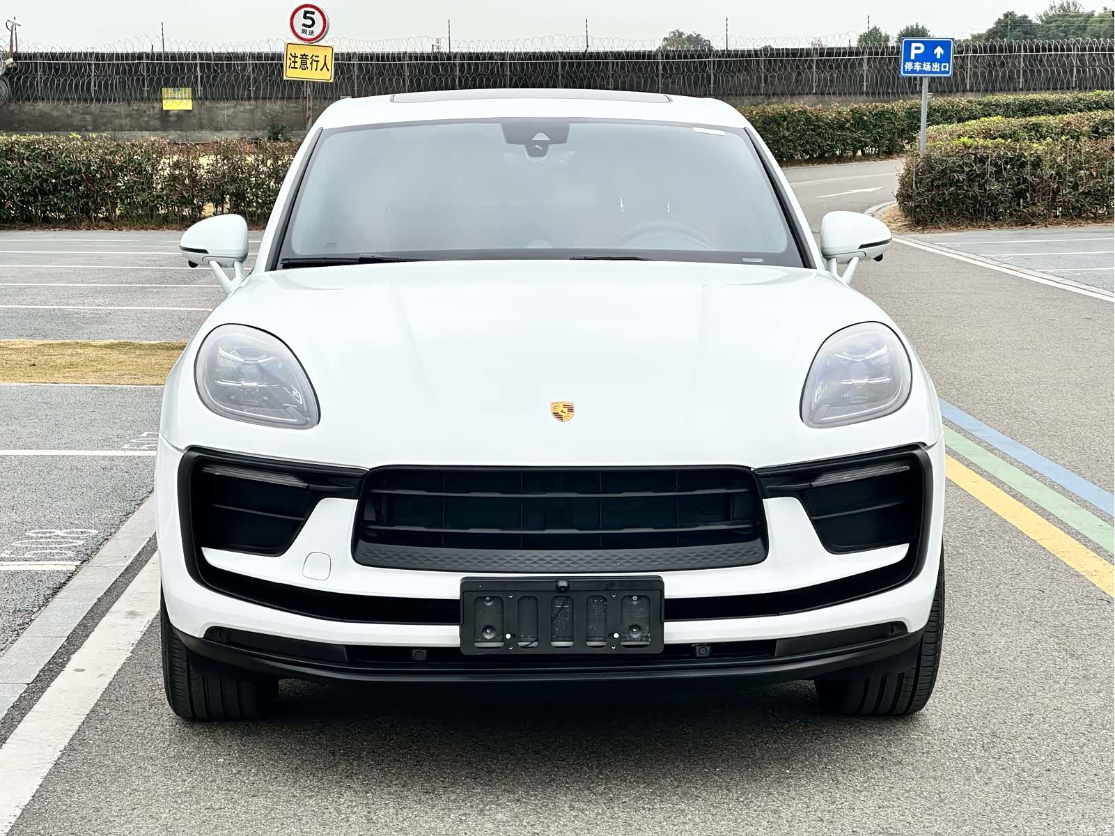Porsche Macan, 2024 2