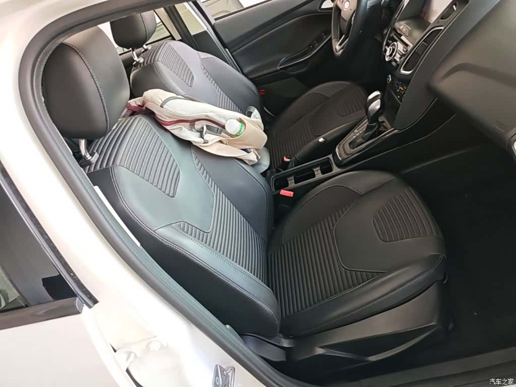Ford Focus, 2018 25