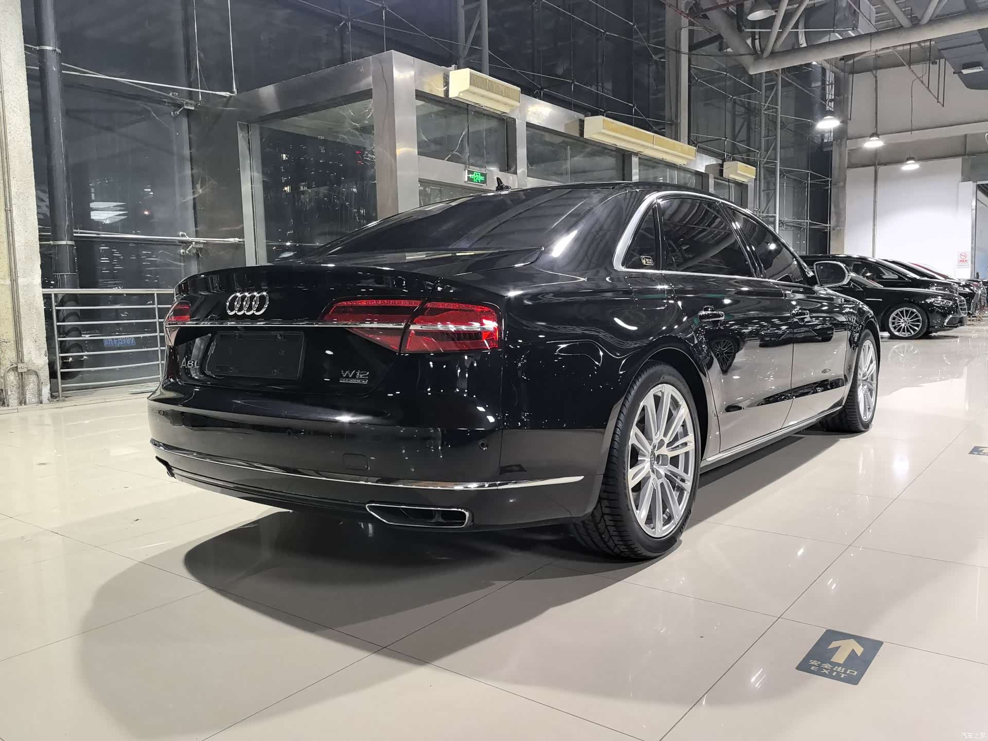 Audi A8L, 2015 9