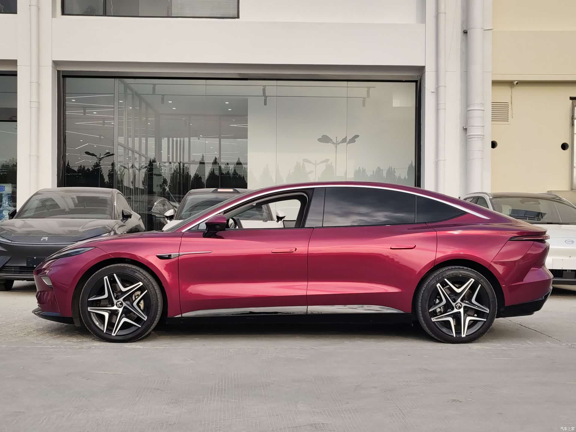Rising Auto F7, 2023 3