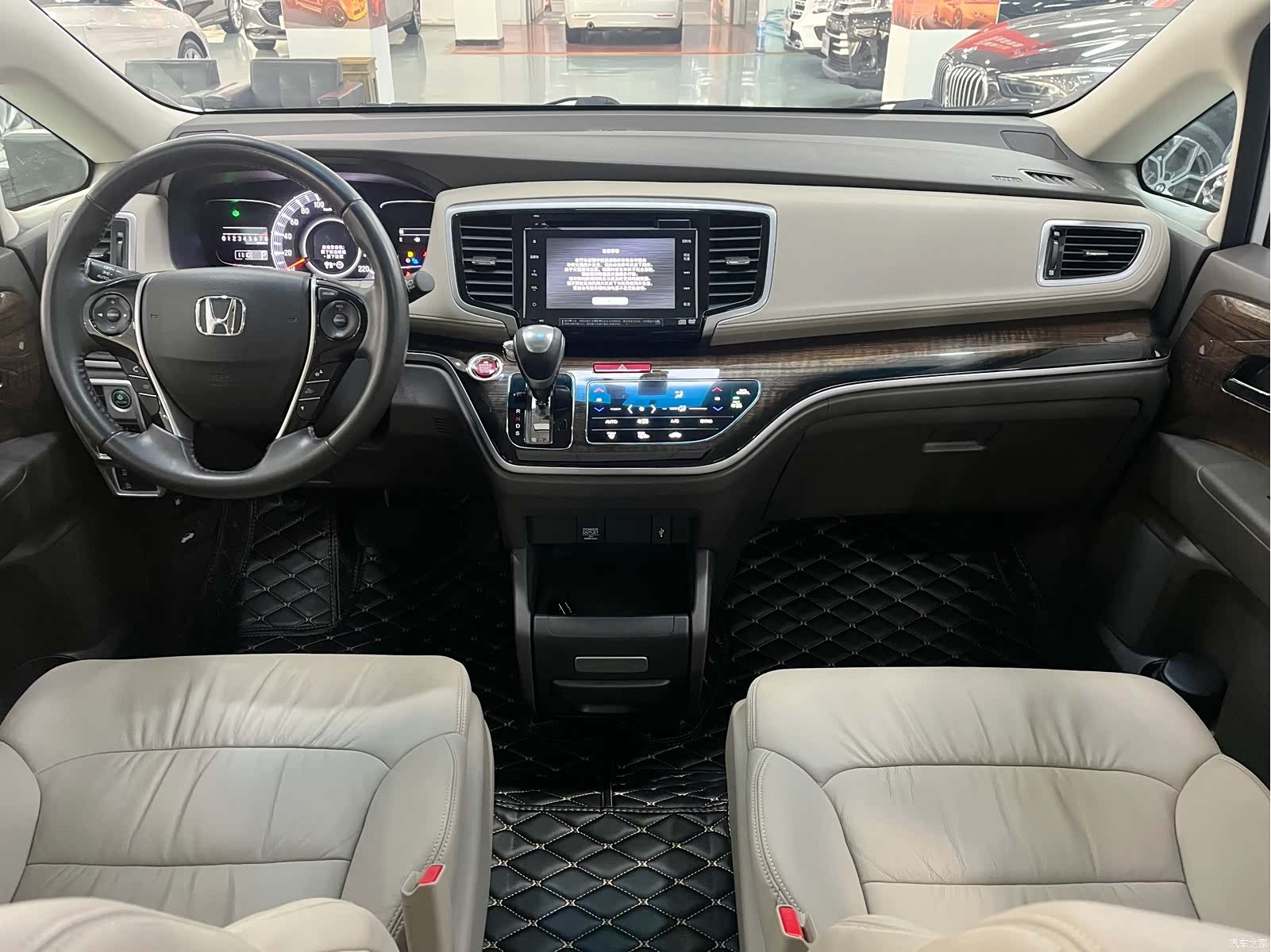 Honda Odyssey, 2017 14