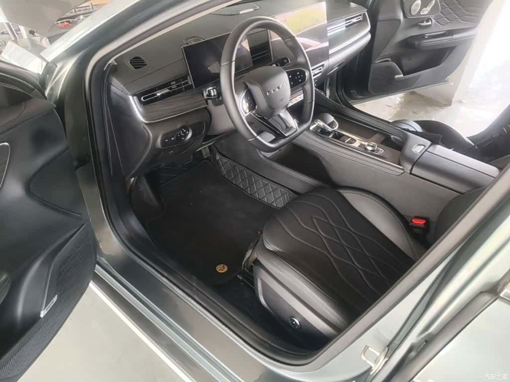 Chery Arrizo 8, 2025 16