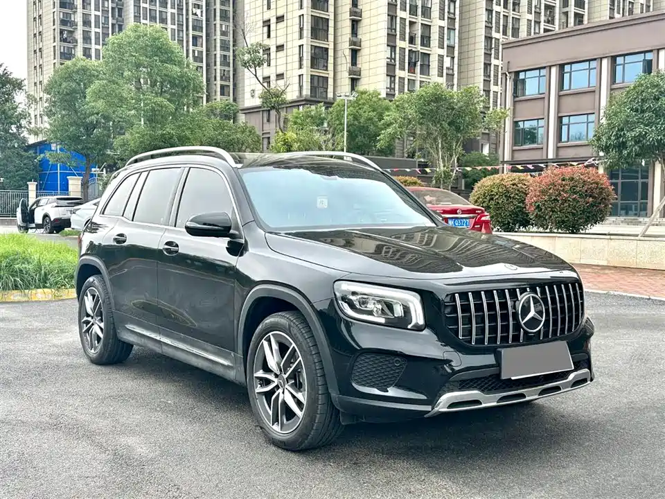 Mercedes-Benz GLB Mercedes-Benz GLB