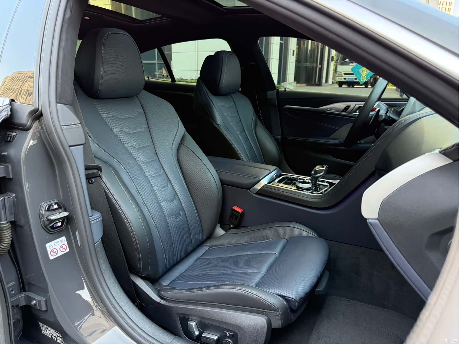 BMW 8 Series, 2022 9