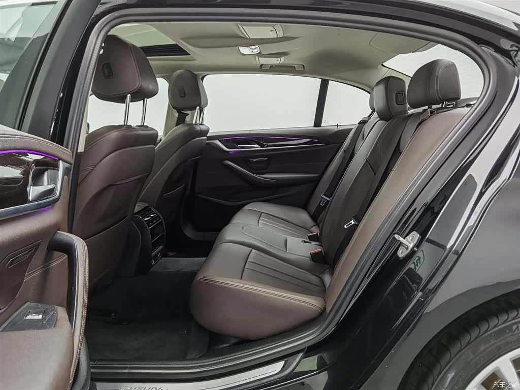 BMW 5 Series, 2020 15