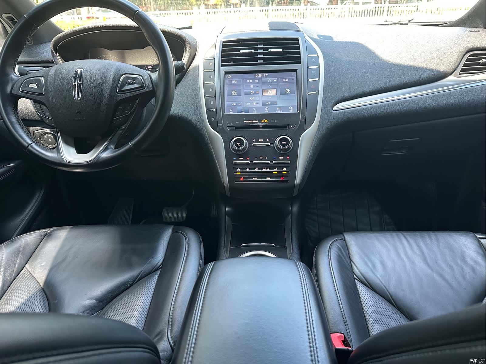 Lincoln MKC, 2017 11