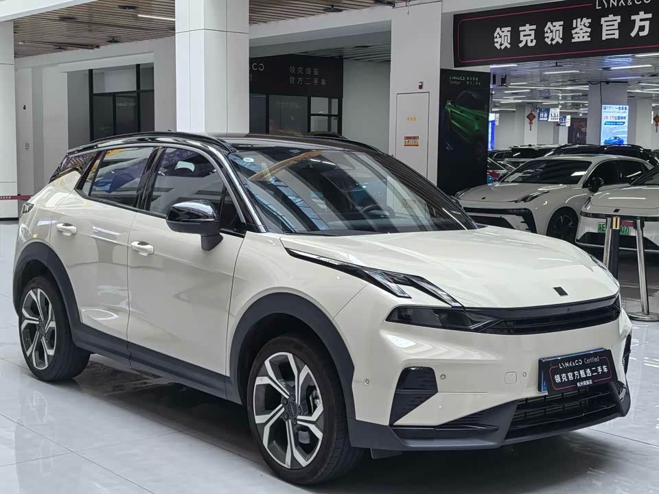 Lynk & Co 06 Lynk & Co 06