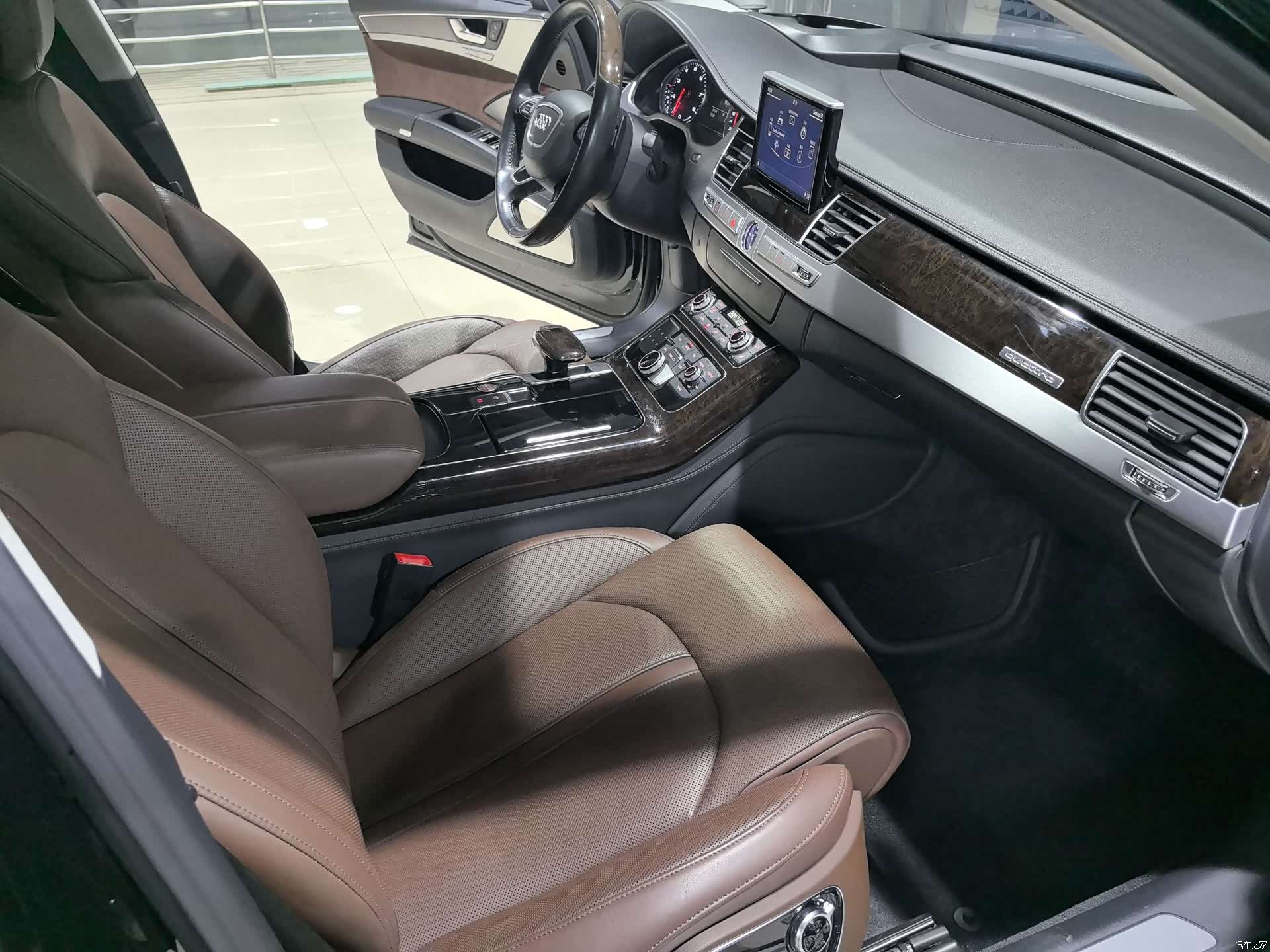 Audi A8L, 2015 32