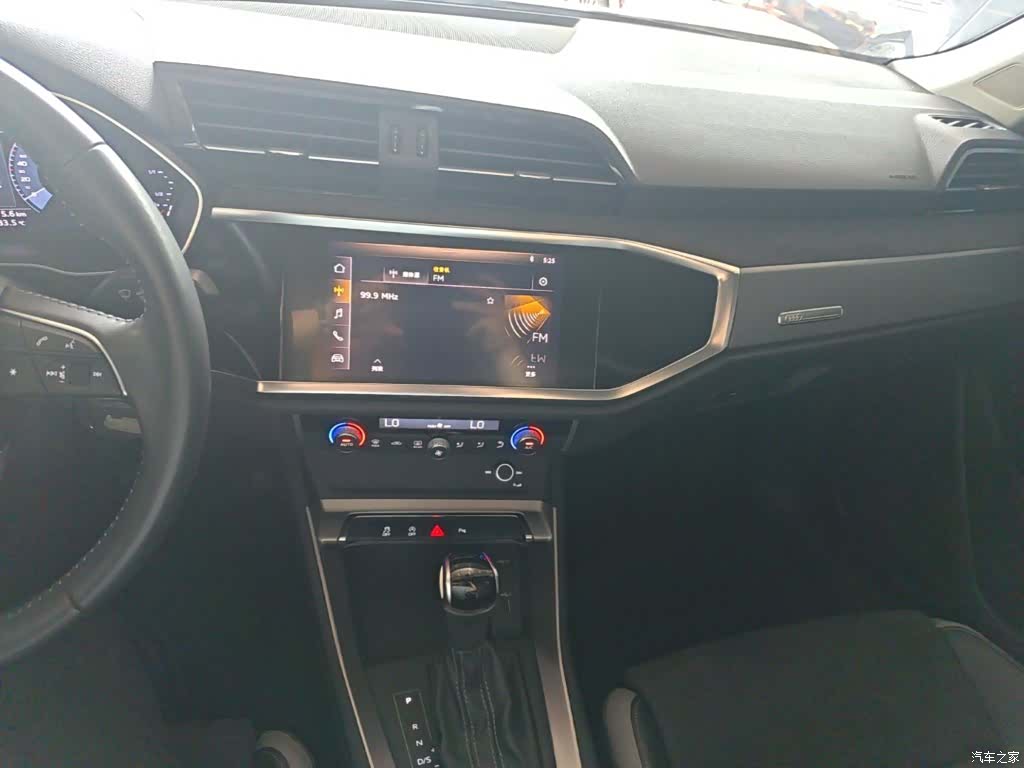 Audi Q3, 2019 13