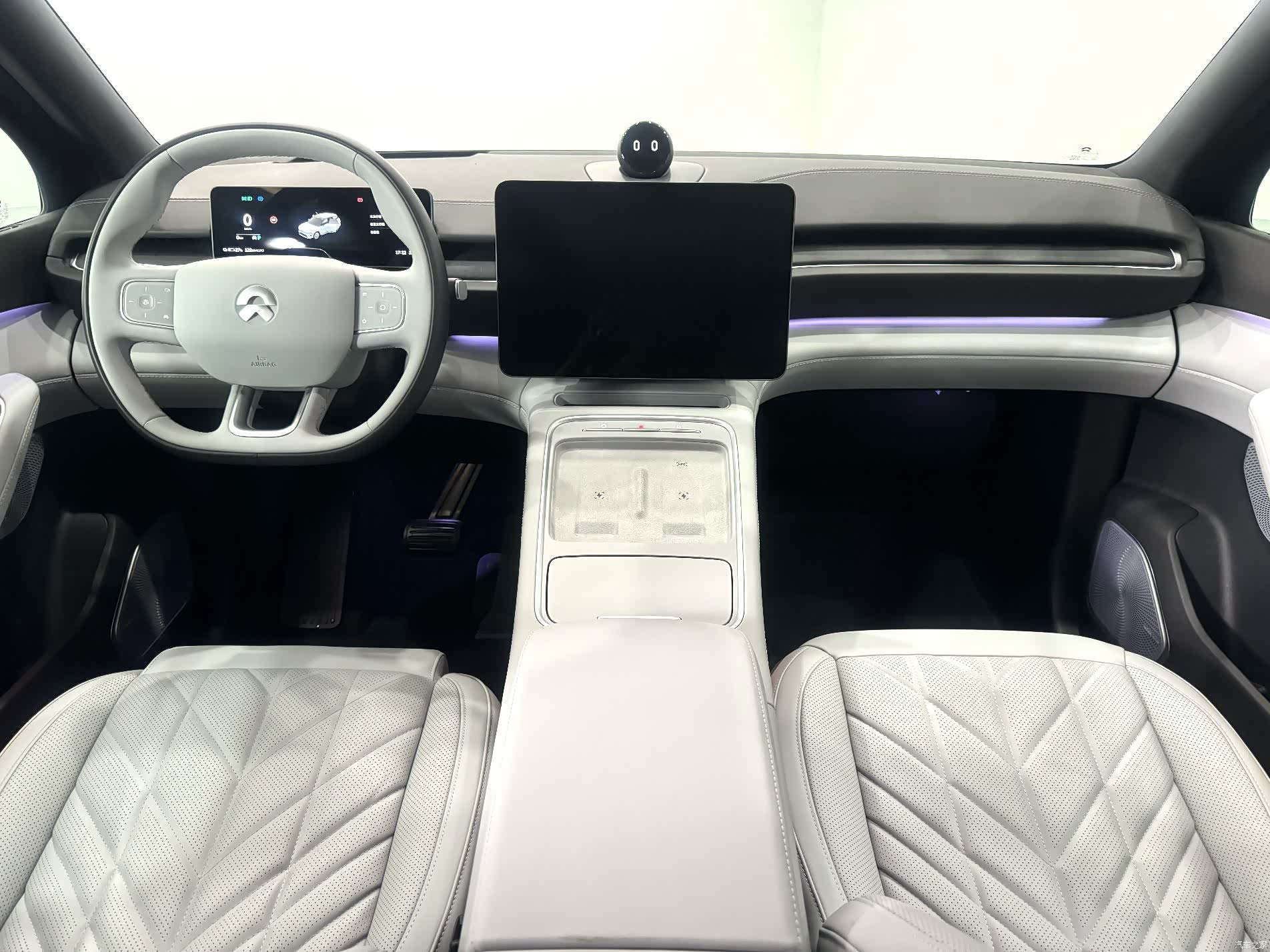 NIO ES6, 2025 8