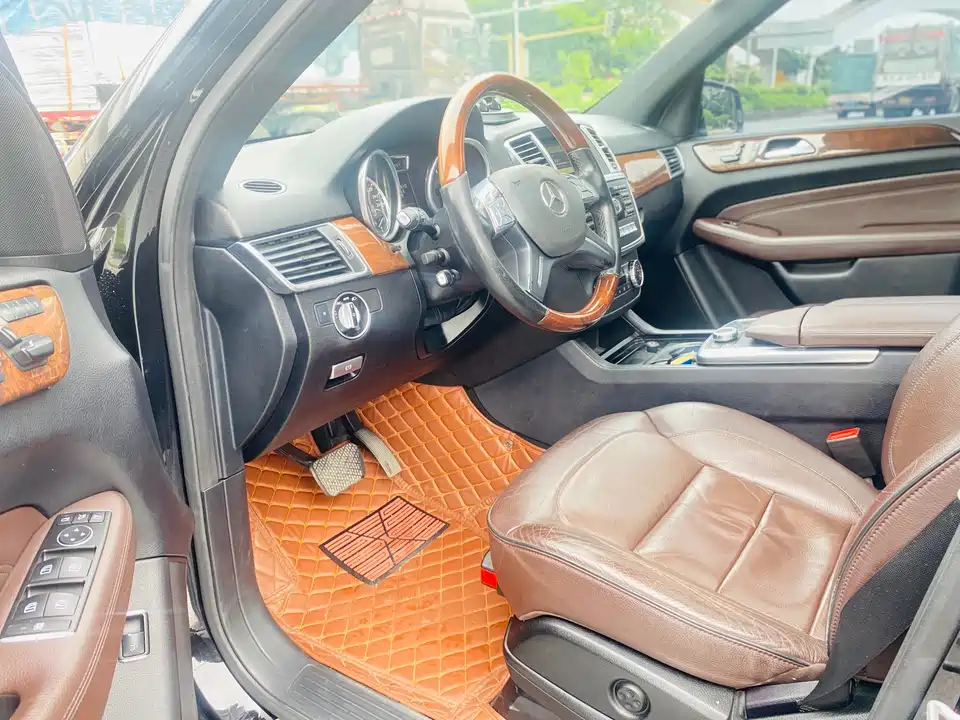 Mercedes-Benz M class