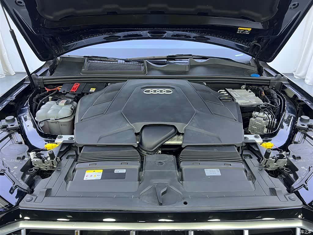 Audi Q7, 2023 28