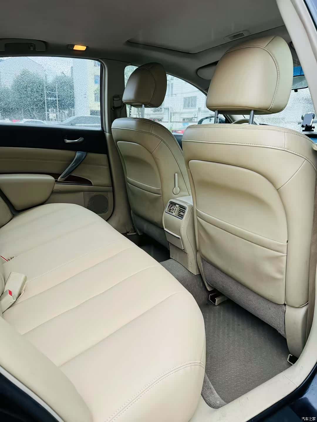 Nissan Teana, 2011 6