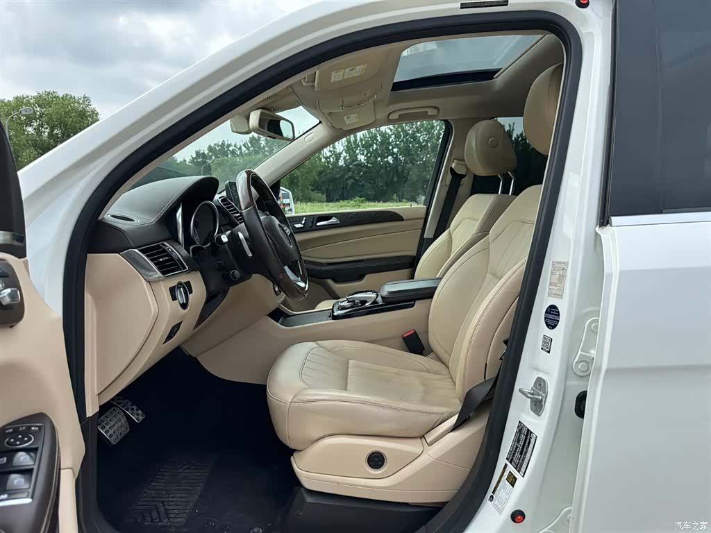Mercedes-Benz GLS, 2018 9