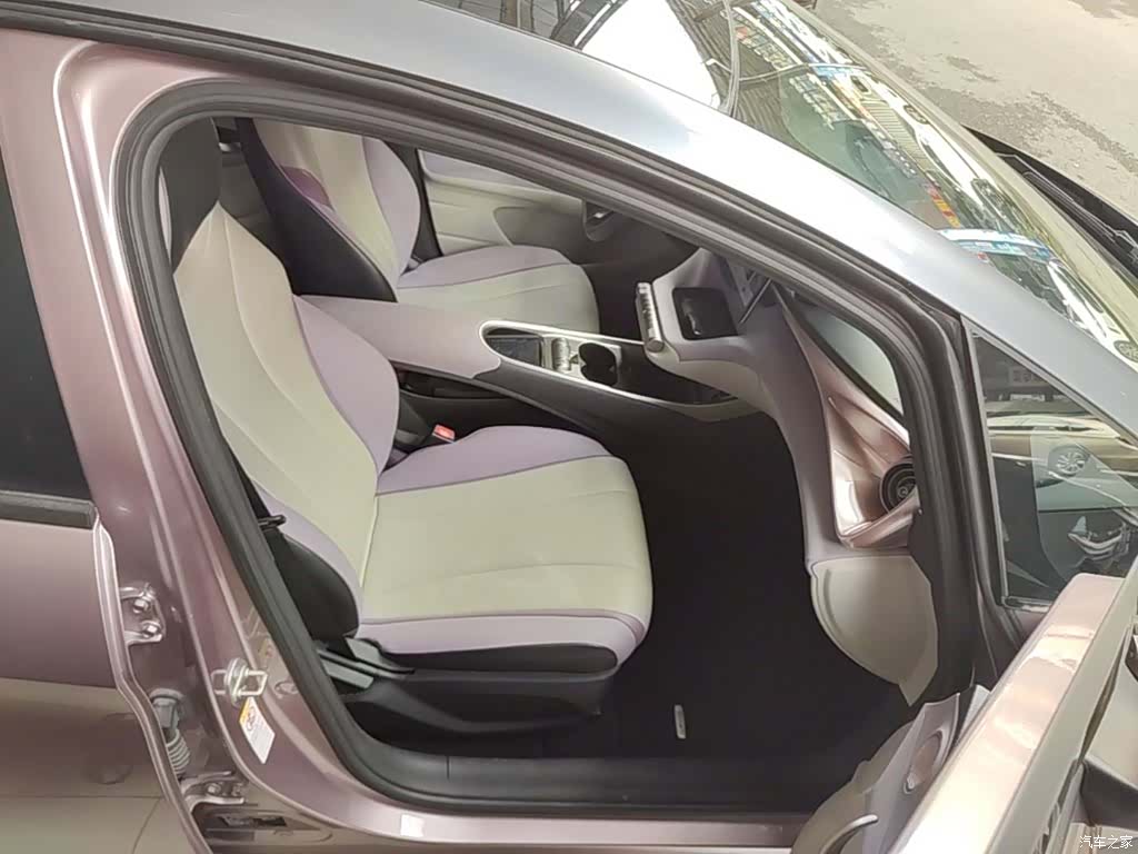 BYD Dolphin, 2022 25