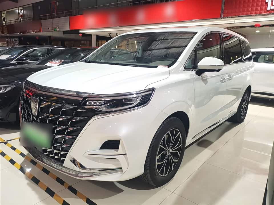 Roewe iMAX8