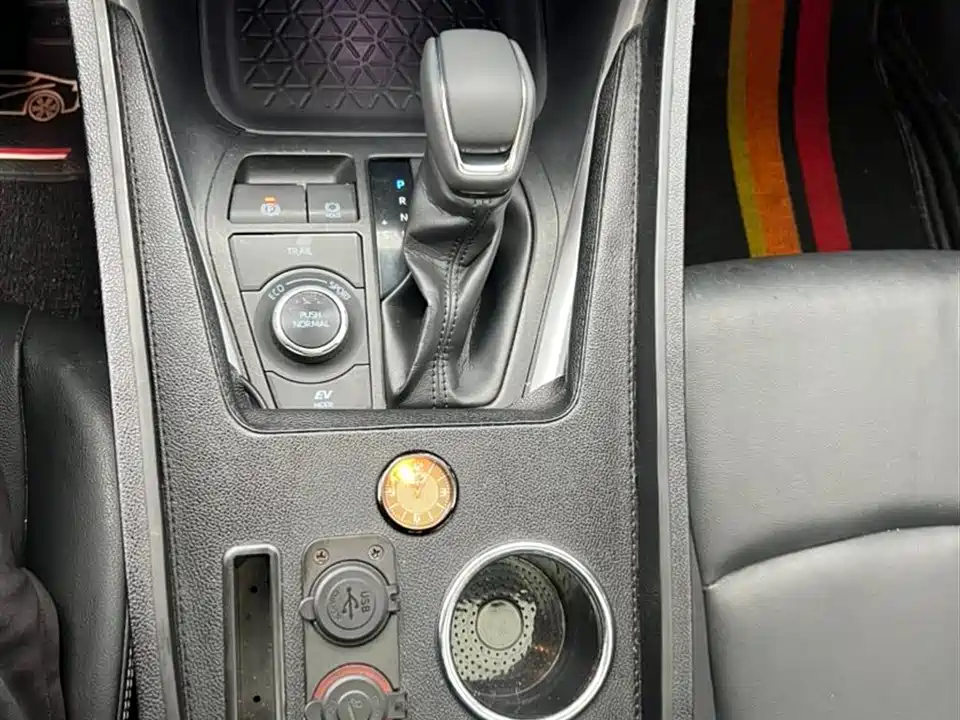 Toyota RAV4 Rongfang