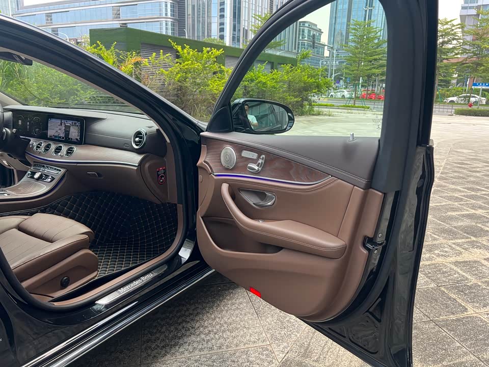 Mercedes-Benz E-class Mercedes-Benz E-class