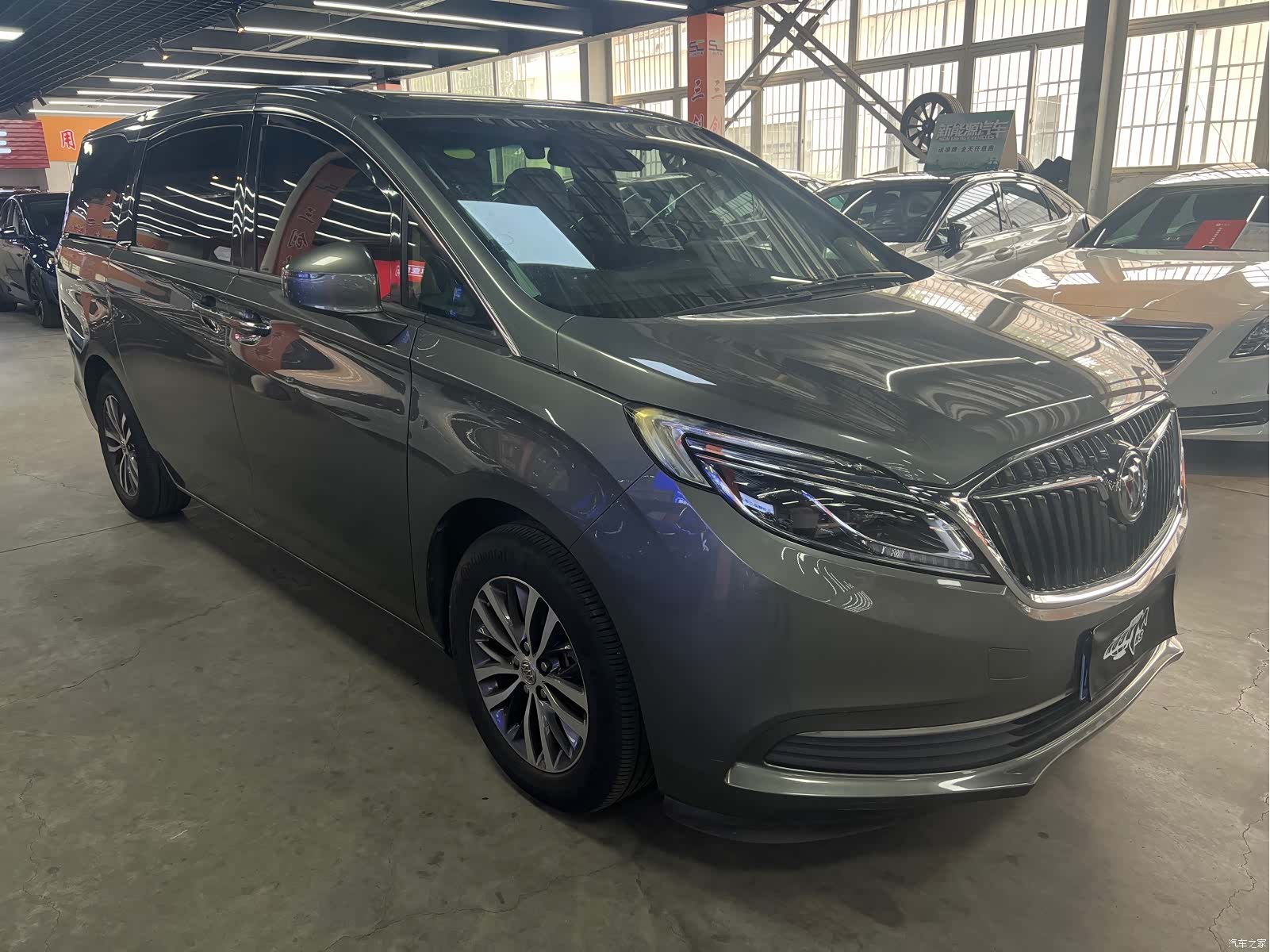 Buick GL8, 2019 3