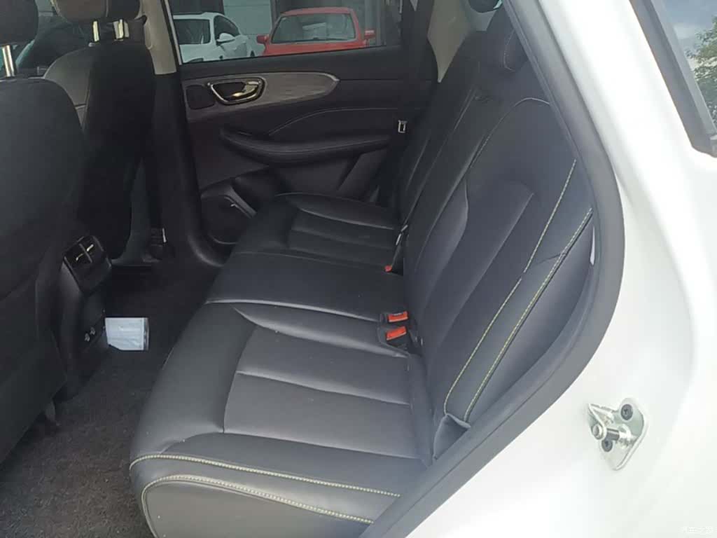 Roewe RX5, 2022 17