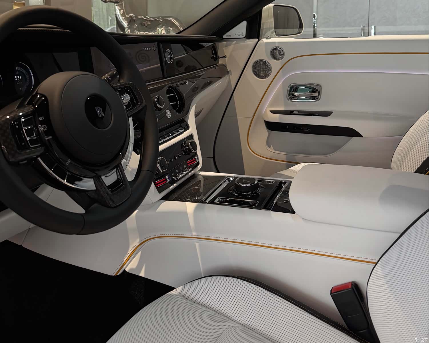 Rolls-Royce Spectre, 2026 7