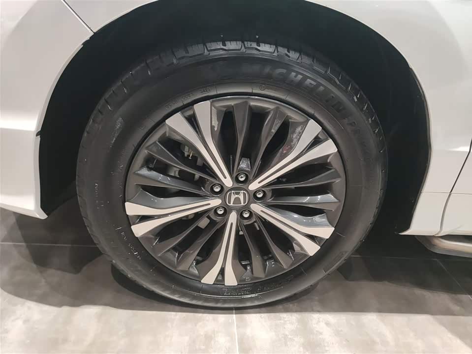 Honda UR-V