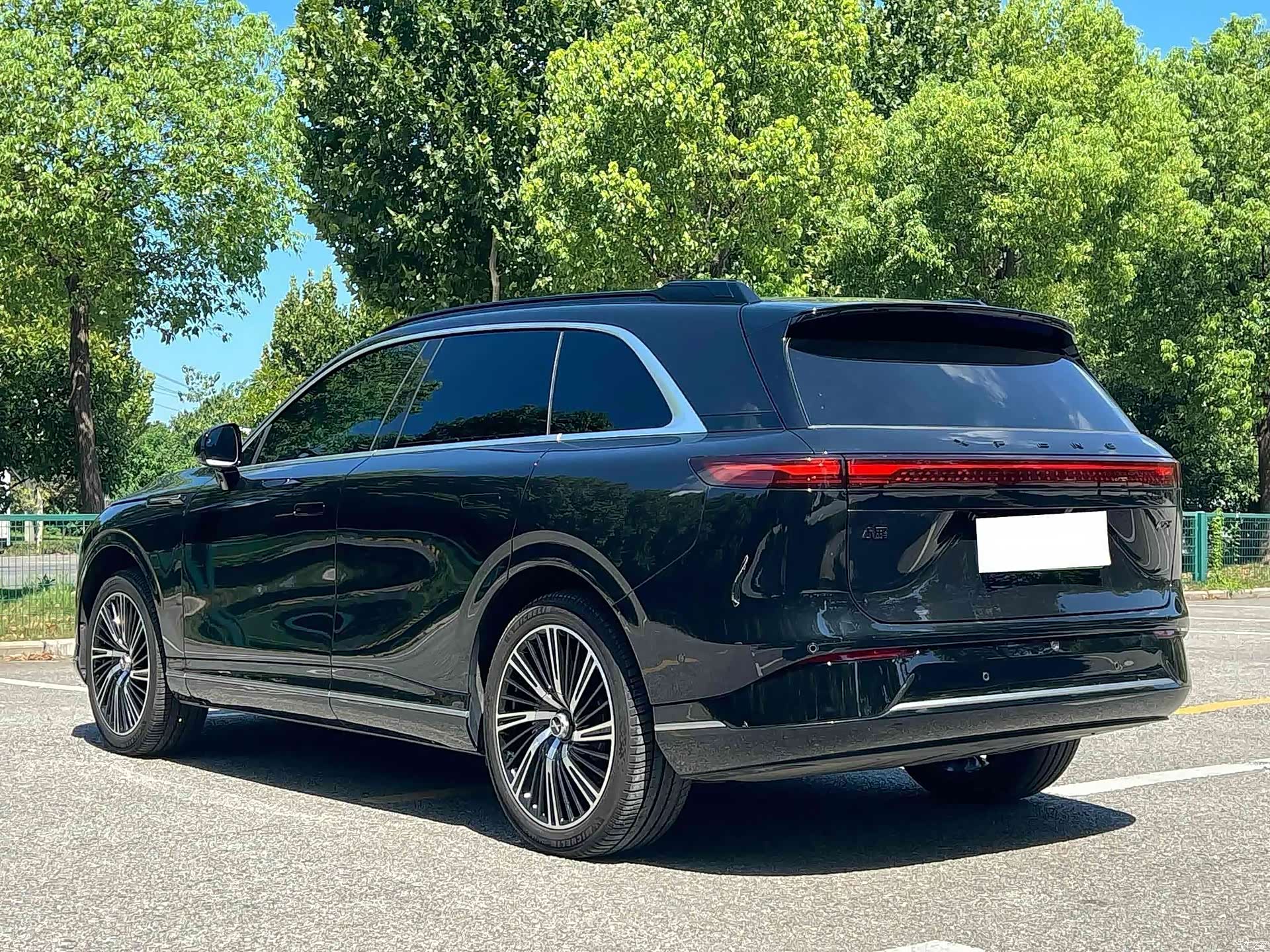 Xpeng G9, 2024 9