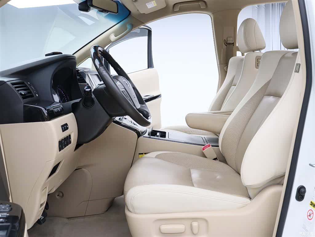 Toyota Alphard, 2015 2