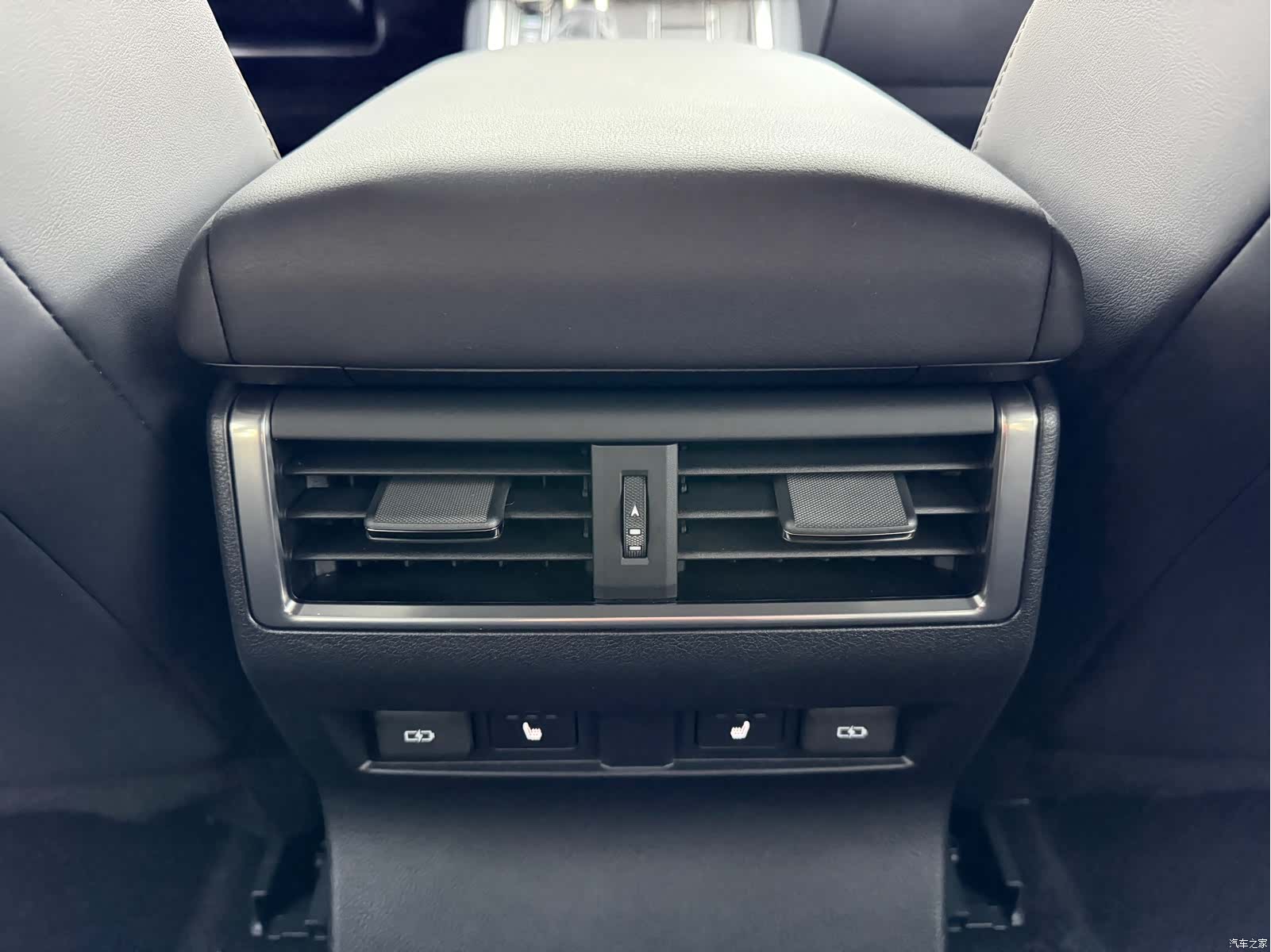 Lexus GX, 2025 15