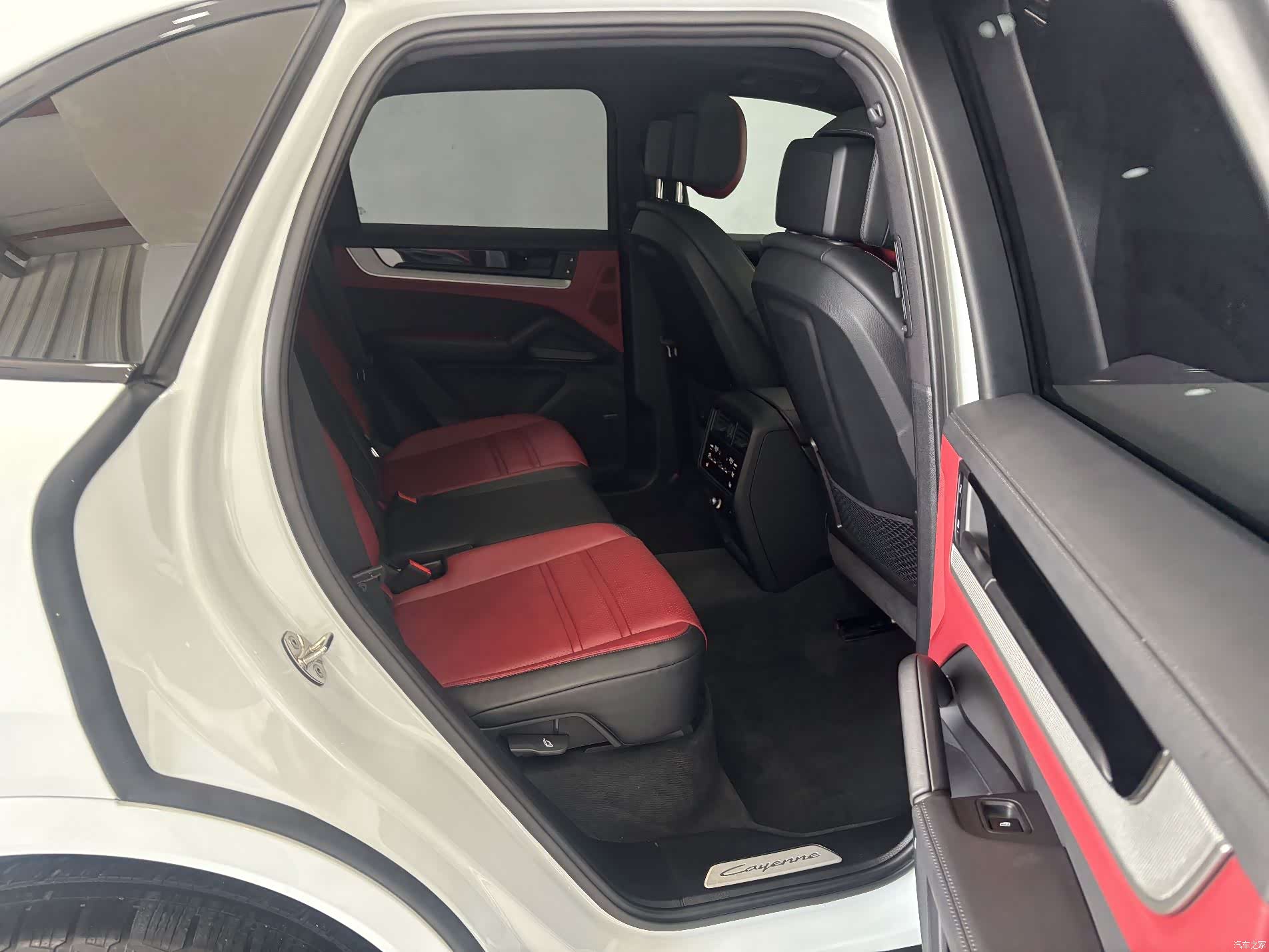 Porsche Cayenne, 2024 24