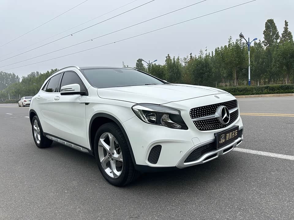Mercedes-Benz GLA