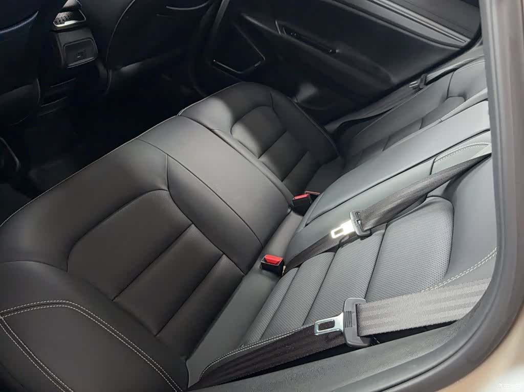 Geely Emgrand, 2017 18