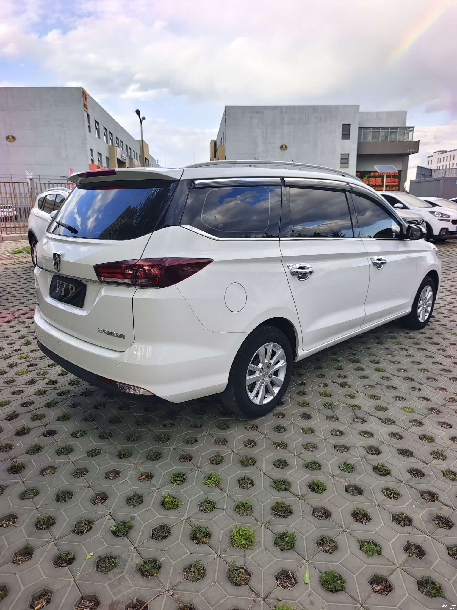 Wuling 360, 2019 9