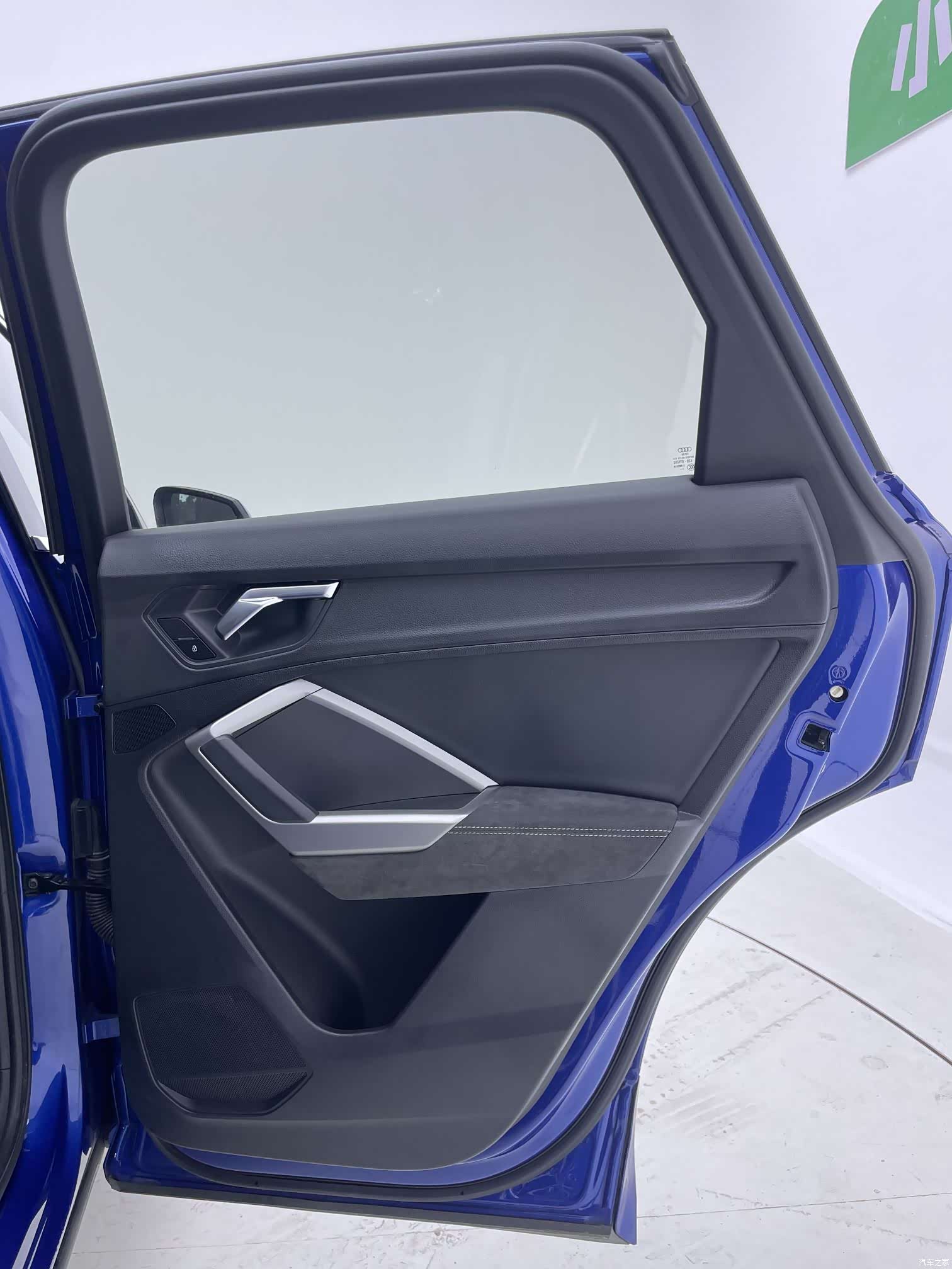 Audi Q3, 2022 13